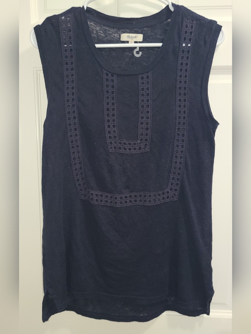 Madewell Navy Eyelet Trim Sleeveless Tank - Picture 2 of 6